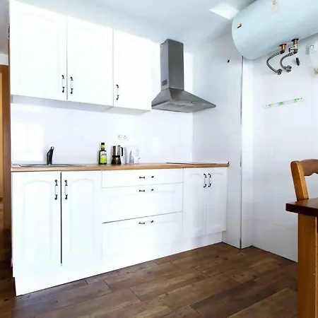 Acogedor Con Terraza Privada En La Playa *