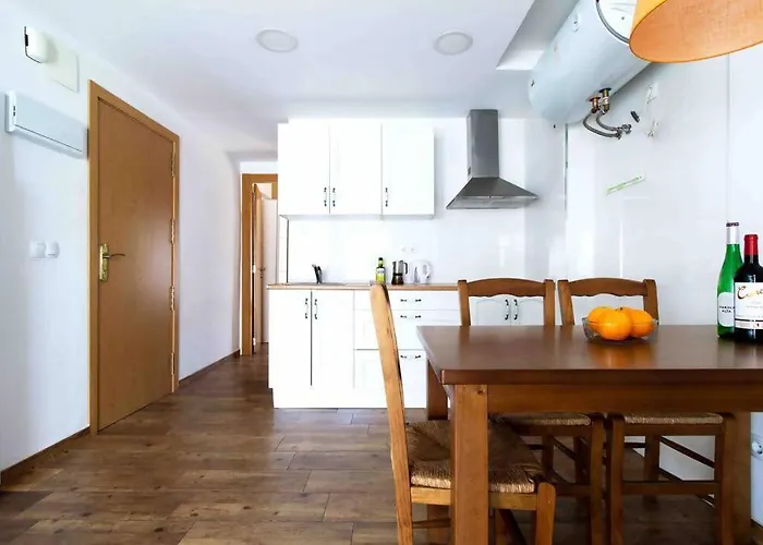 Acogedor Con Terraza Interior En La Playa